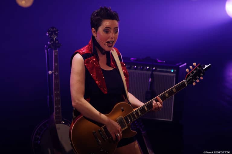Marianne GIRARD Guitariste de grenoble